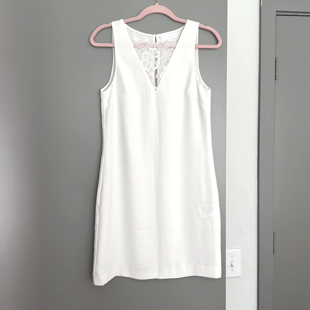 NWT Cleopatra Luxe Boutique White Lace V Front Keyhole Back Dress, 4
